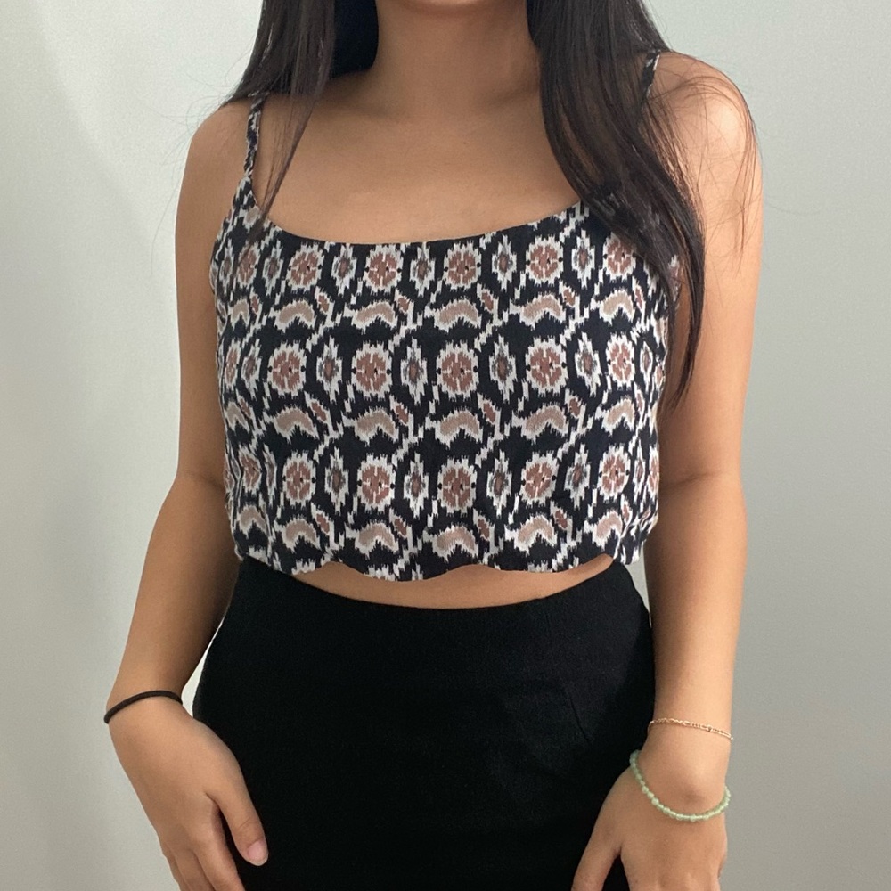 Brandy Melville Crop Top